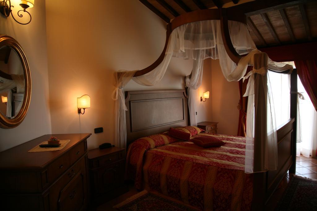 Hotel Ristorante Al Brunello Di Montalcino Luaran gambar