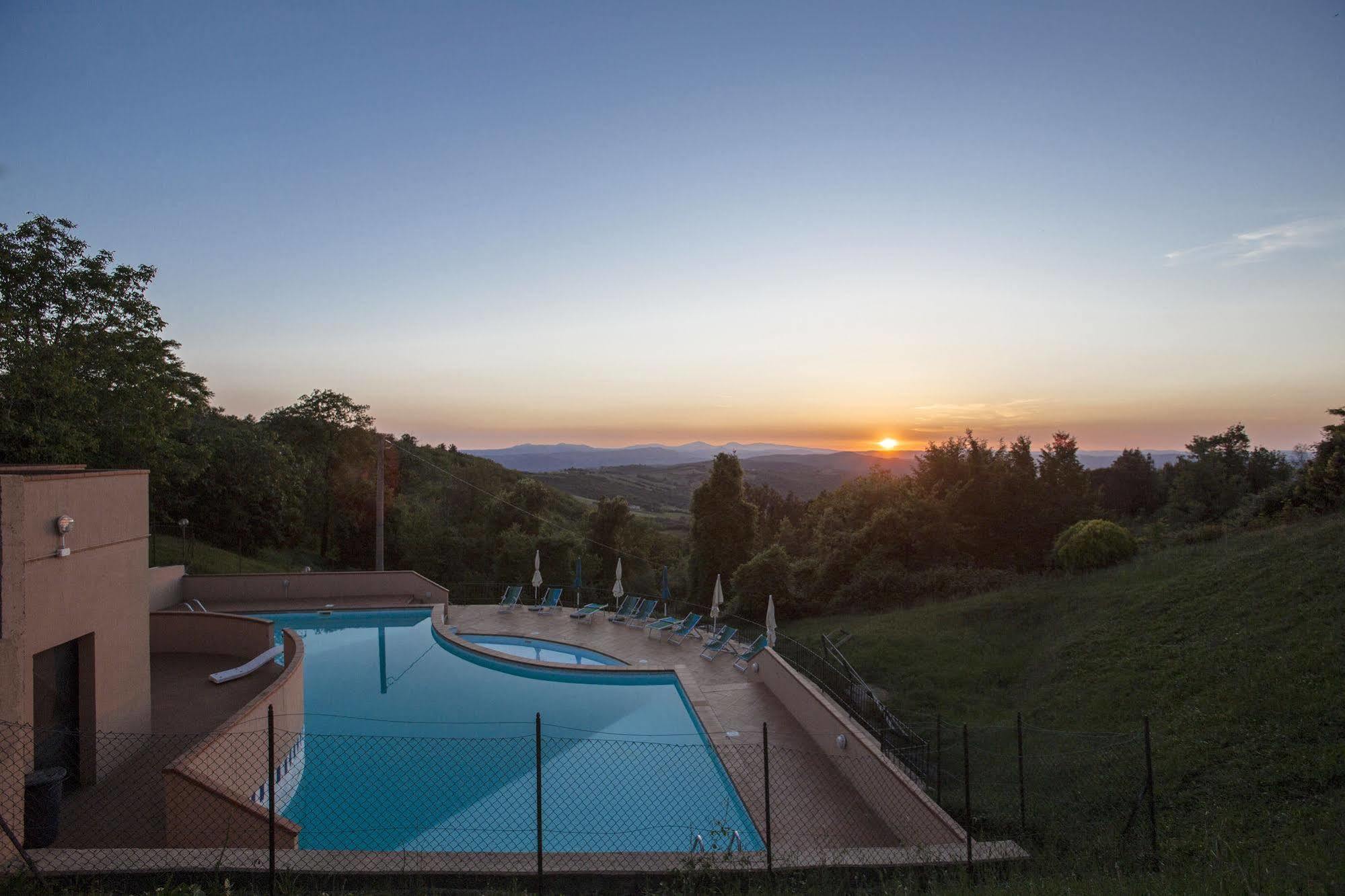 Hotel Ristorante Al Brunello Di Montalcino Luaran gambar