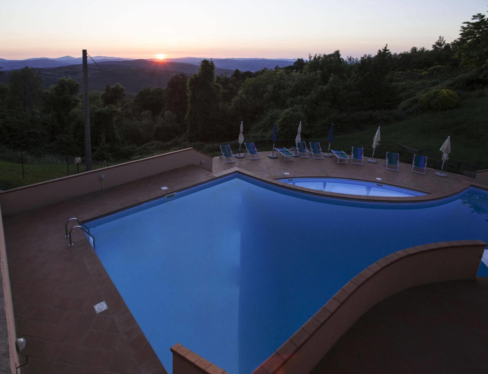 Hotel Ristorante Al Brunello Di Montalcino Luaran gambar