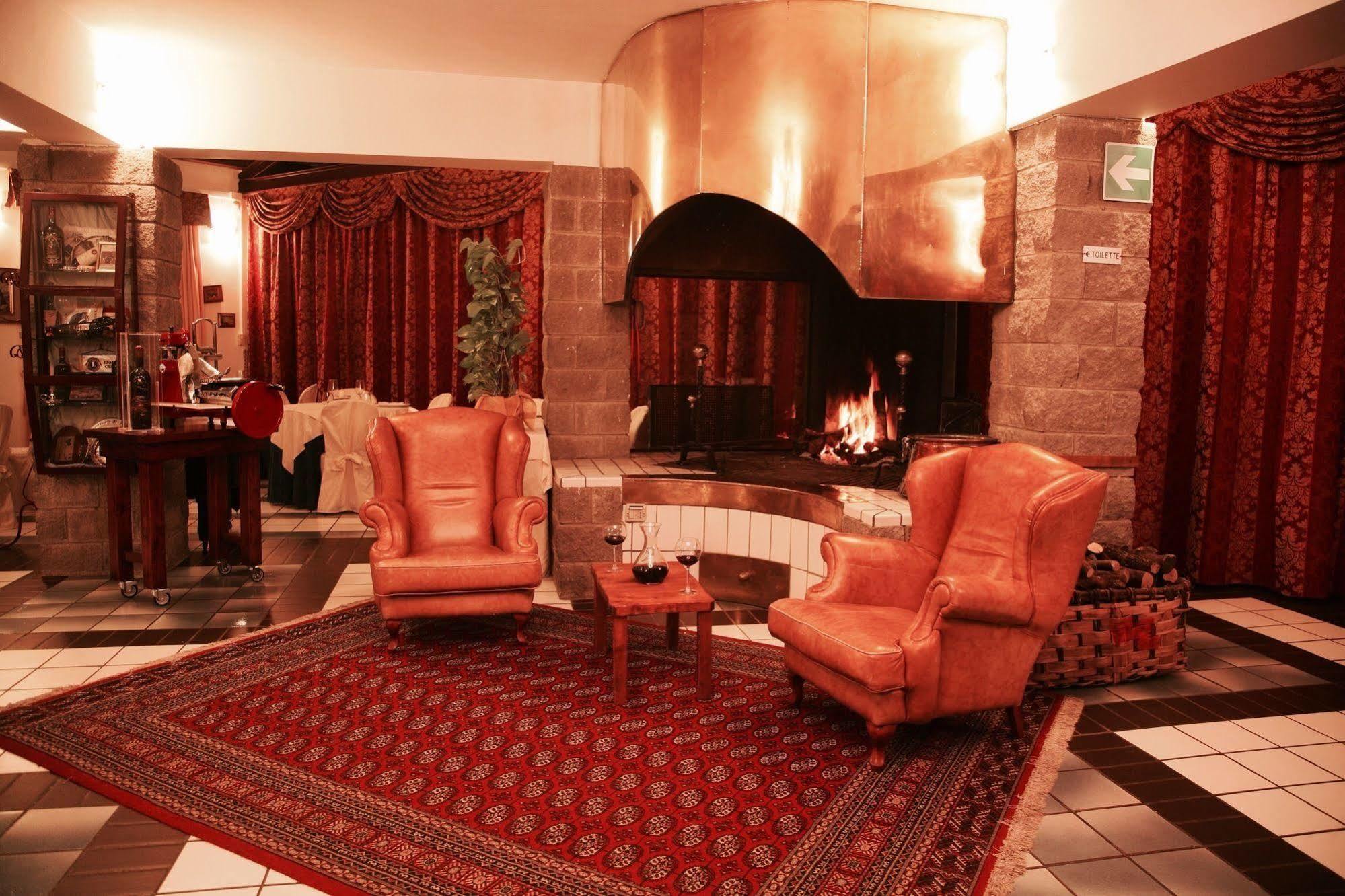 Hotel Ristorante Al Brunello Di Montalcino Luaran gambar